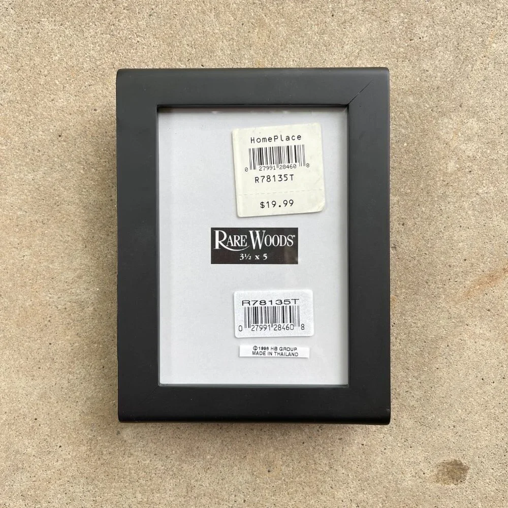 Black Tri Circular Rosewood Picture Frame